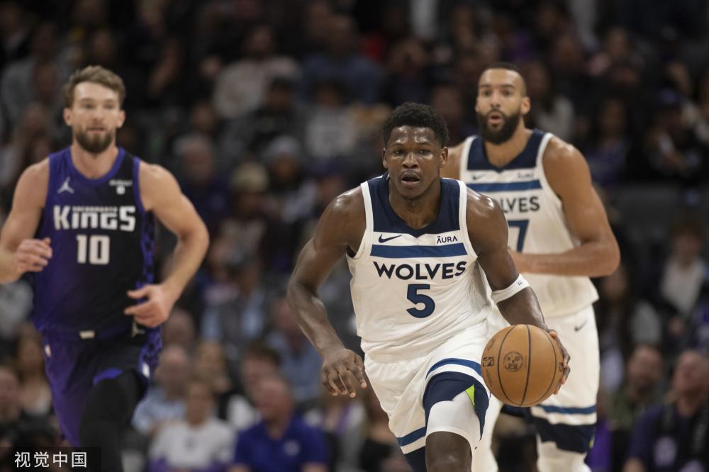 他在场上的 他在场上的