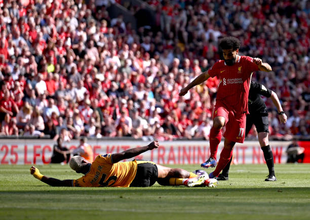 劳内的尊重 劳内的尊重