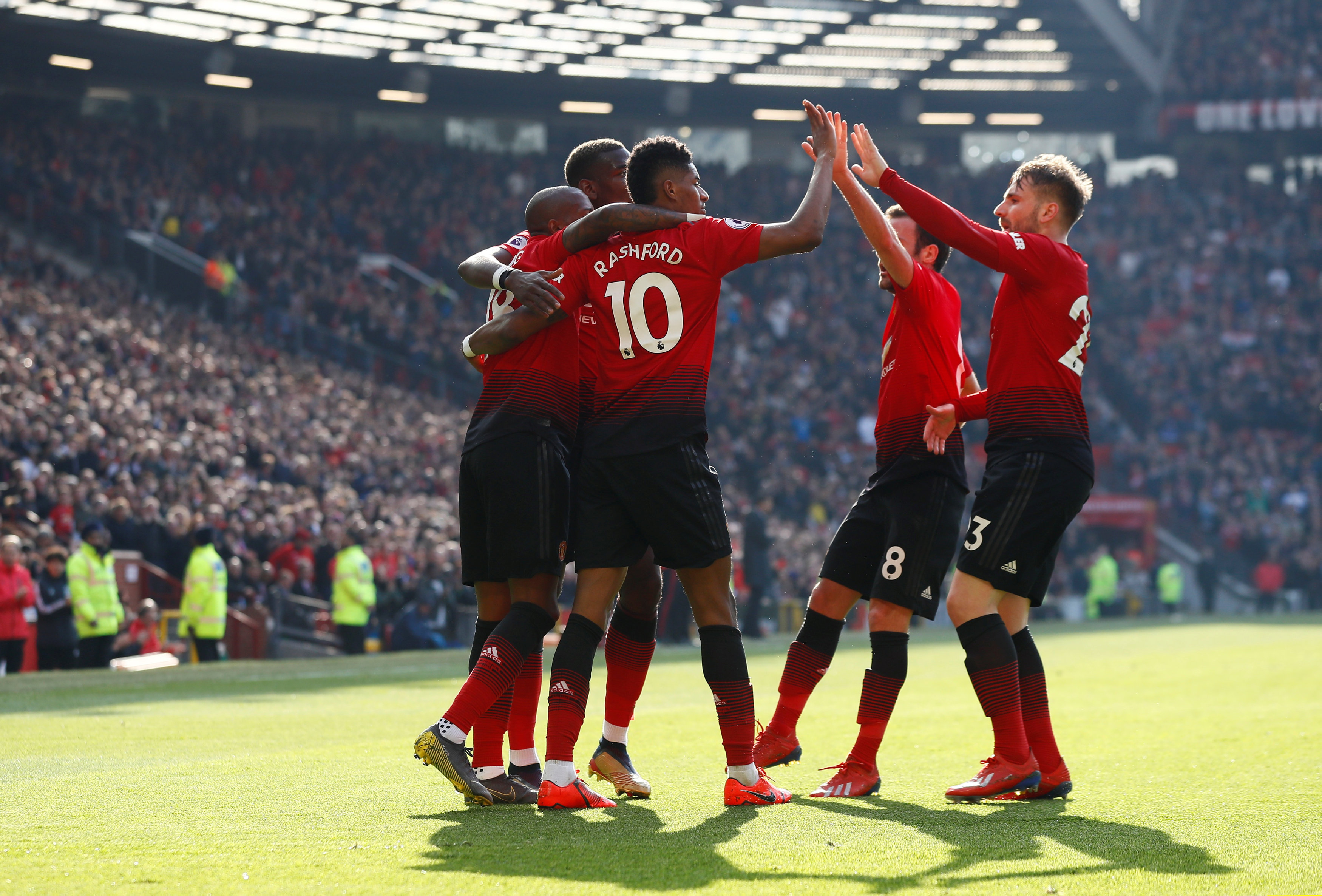 整體配合默 整體配合默